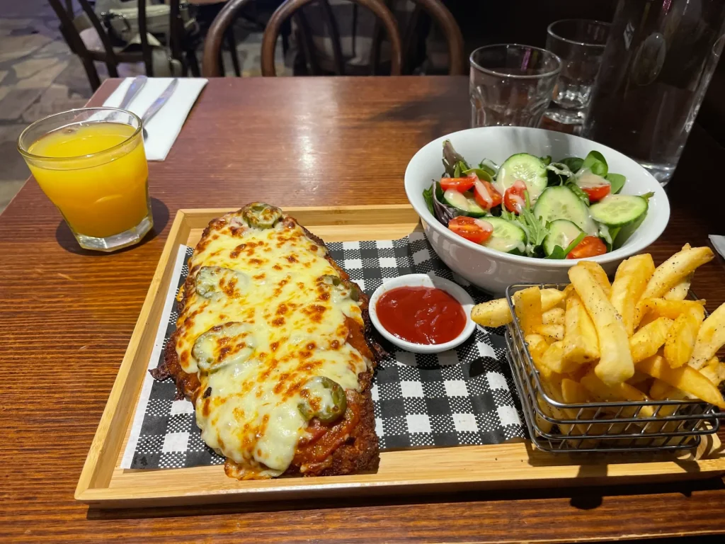 215 queen's food